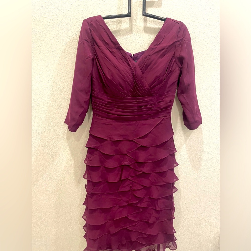 Heboes Sheath/Column V-neck 1/2 Sleeves Short Chiffon
Mother of the Bride Dress